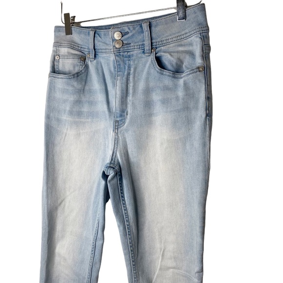 Free People We The Free High Rise Skinny Light Wash Jeans Raw Hem Size 30 - Picture 7 of 12